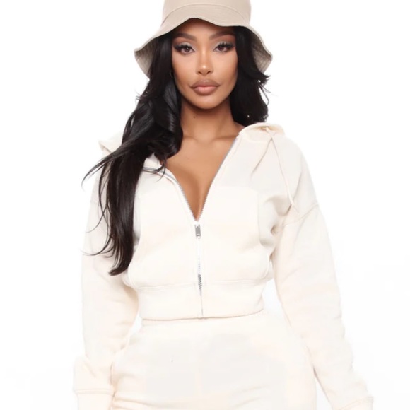 Fashion Nova sport hoodie - Picture 5 of 12